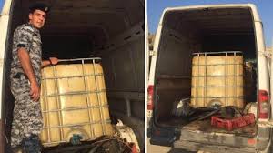 طوباس: الضابطة الجمركية تضبط 15000 لتر سولار مهربا

